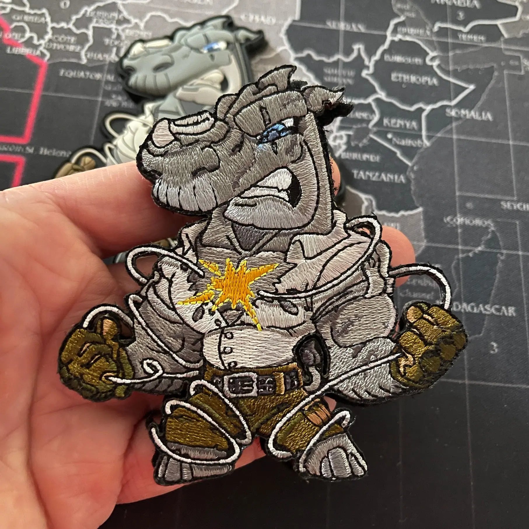 C.R.O.W. RHINO PATCHLAB.DE