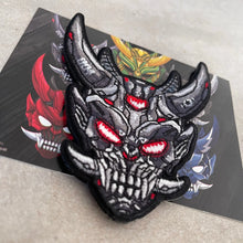 Load image into Gallery viewer, Onivengers #8 Warmachine PATCHLAB.DE
